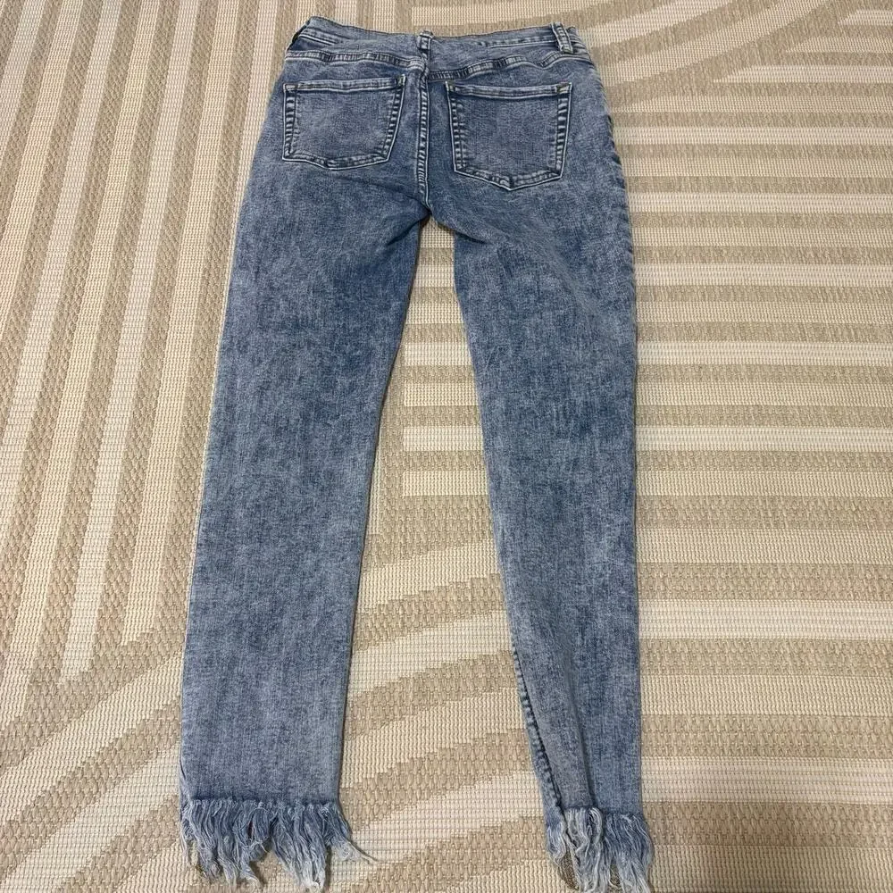Free People Boho Light Blue Denim Distressed Women's Size 25 Jeans